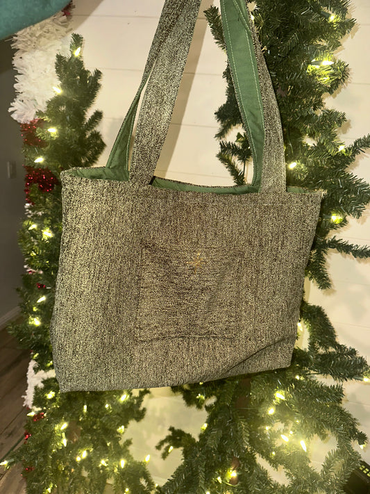 The Haley Tote in “Gentle”